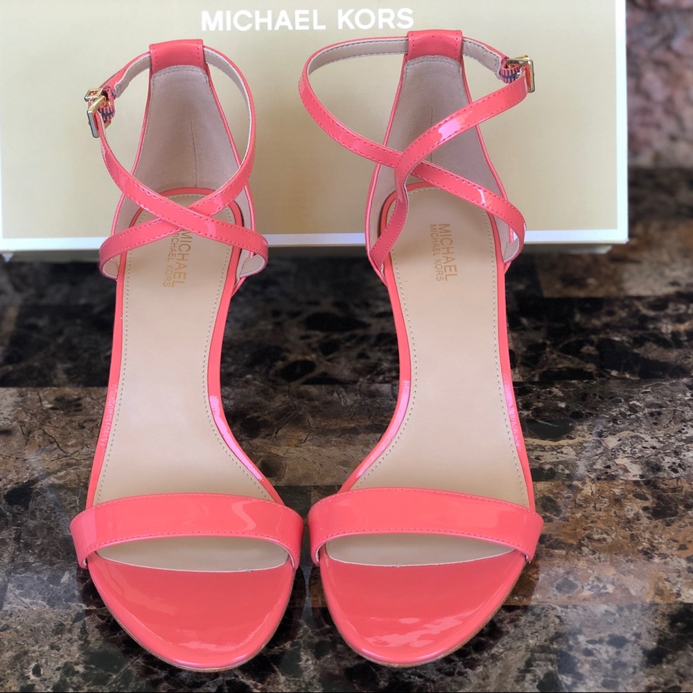 New Michael Michael Kors sandal - Picture 3 of 9